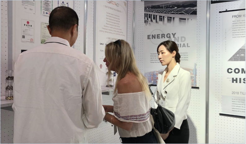 Customer focus through direct communication and presentation